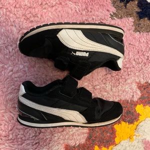 Puma Sneakers